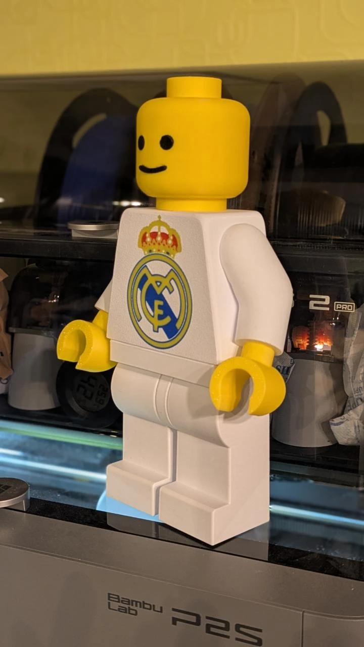 Figurina de fútbol blanco y oro – figurina de ladrillo – Real Madrid – photo 3